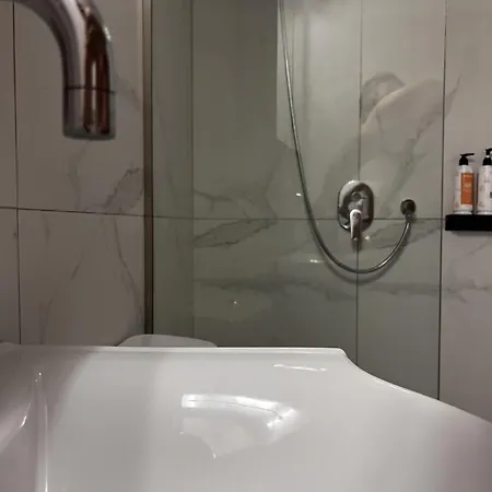 Summer Me - Corfu Downtown Apartment